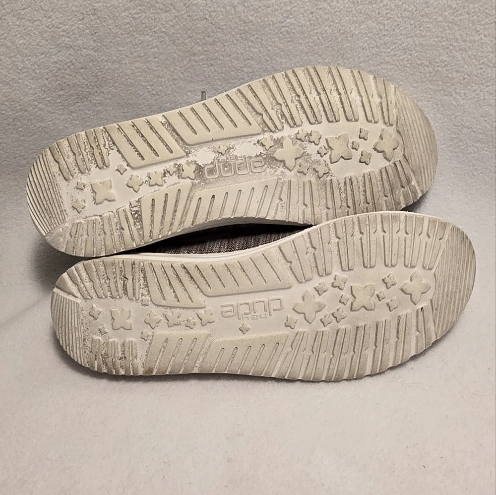HeyDude Wendy Stretch Peach Bud Shoes, Size 6